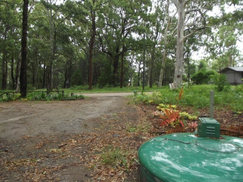 10 Brolga Street, Macleay Island QLD 4184