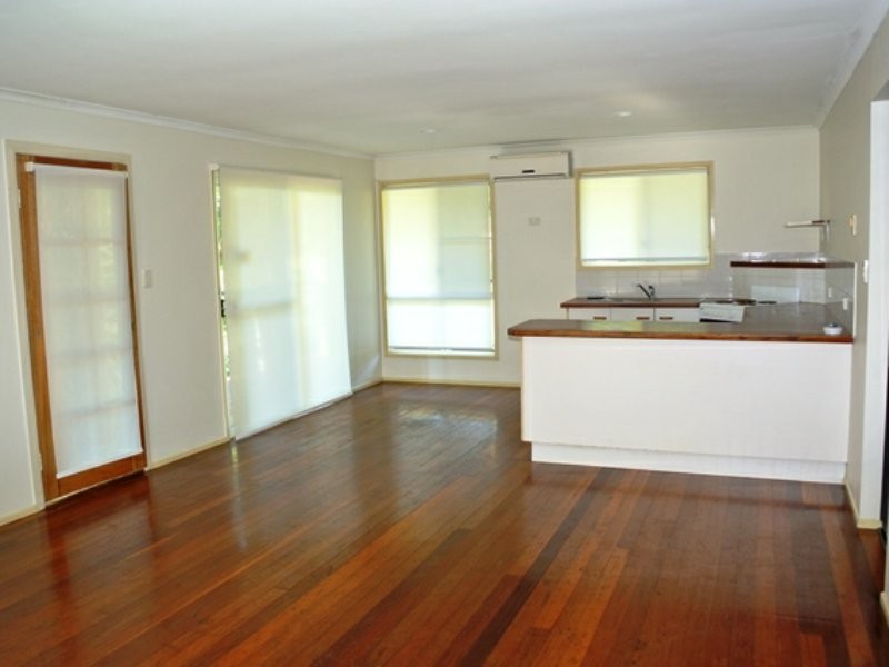 23 Blue Waters Crescent, Macleay Island QLD 4184