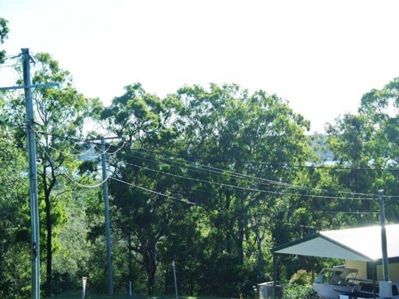 23 Blue Waters Crescent, Macleay Island QLD 4184