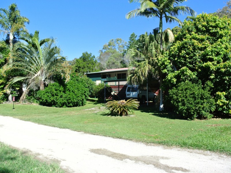 18 Granadilla Street, Macleay Island QLD 4184