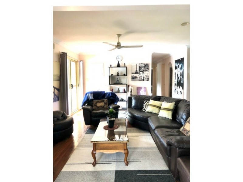 18 Granadilla Street, Macleay Island QLD 4184