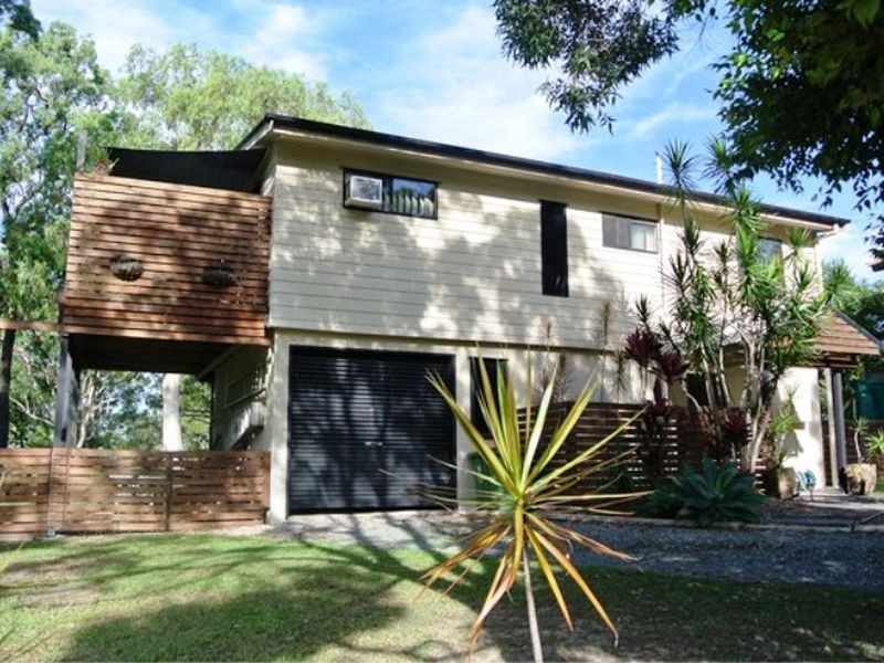 12 Ilya, Macleay Island QLD 4184