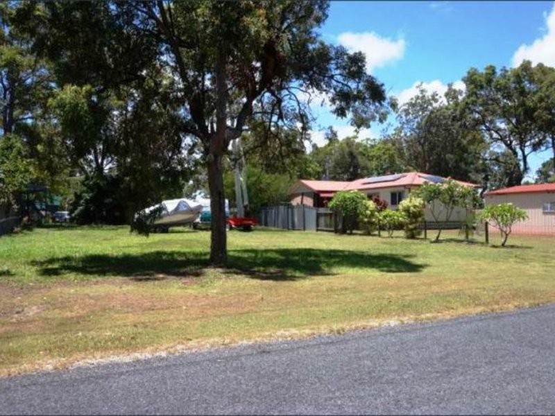 7-9 Robin Street, Macleay Island QLD 4184