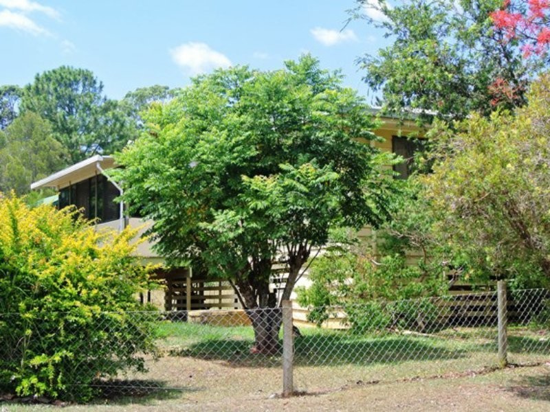 1 Allambie Street, Macleay Island QLD 4184