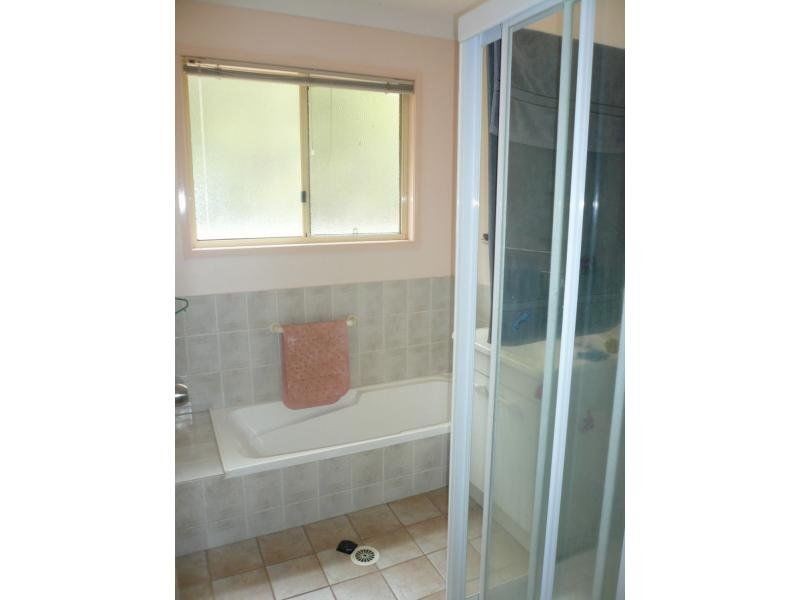 18 Granadilla St, Macleay Island QLD 4184