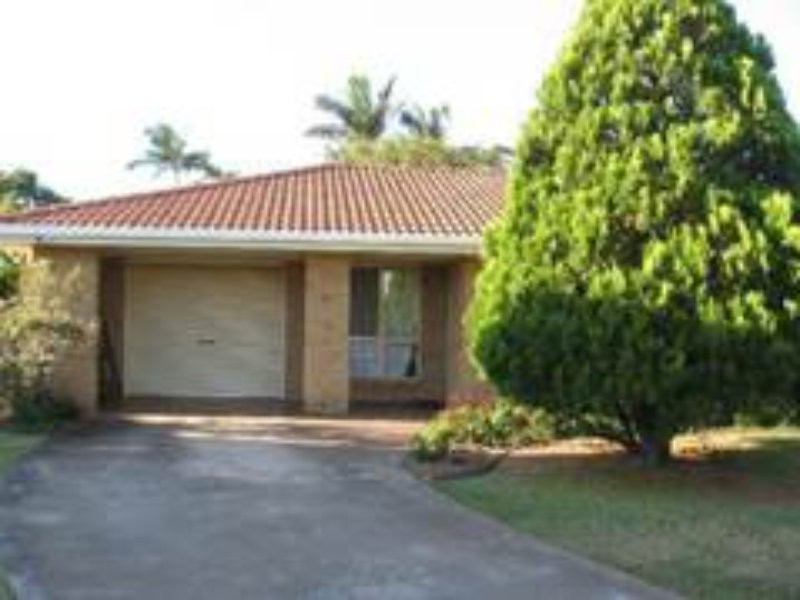 4 Vicki Place, Victoria Point QLD 4165