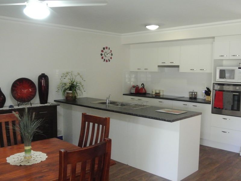 2 Orana St, Macleay Island QLD 4184