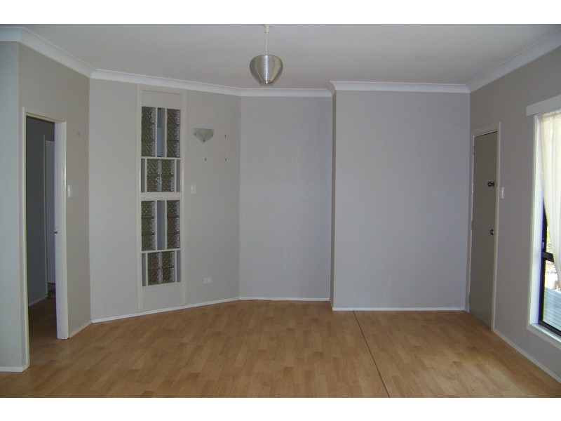 10 Peace St, Lamb Island QLD 4184