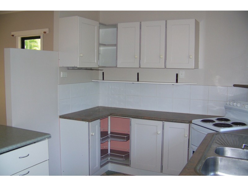 10 Peace St, Lamb Island QLD 4184