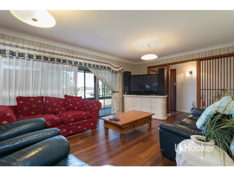 103-105 Hamilton Street, Redland Bay QLD 4165