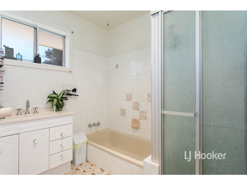 103-105 Hamilton Street, Redland Bay QLD 4165
