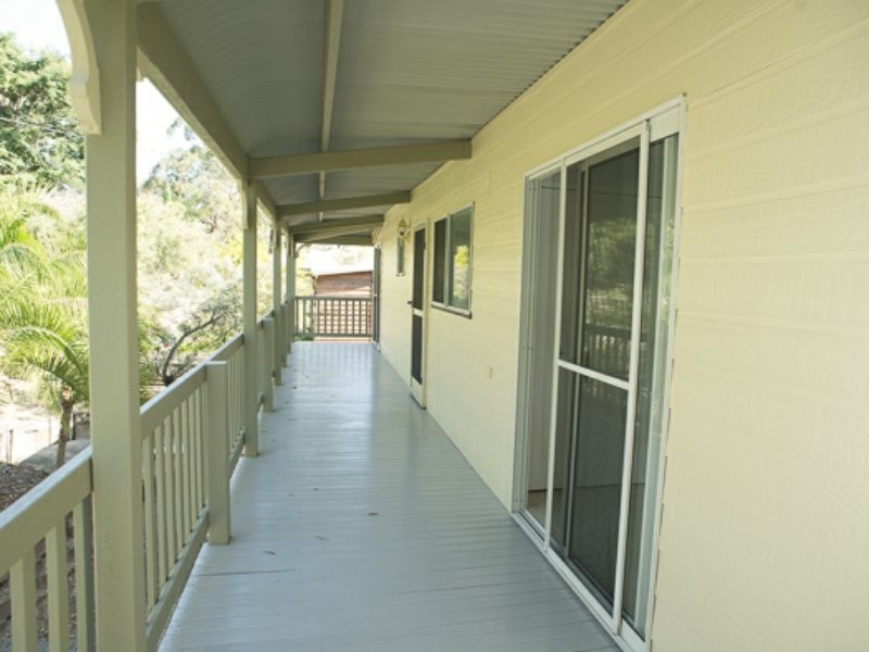 21 Coast Road, Macleay Island QLD 4184