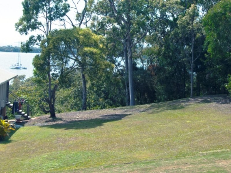 54 Timothy Street, Macleay Island QLD 4184