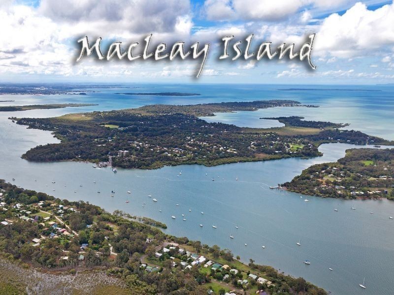 20 Waterside Dve, Macleay Island QLD 4184