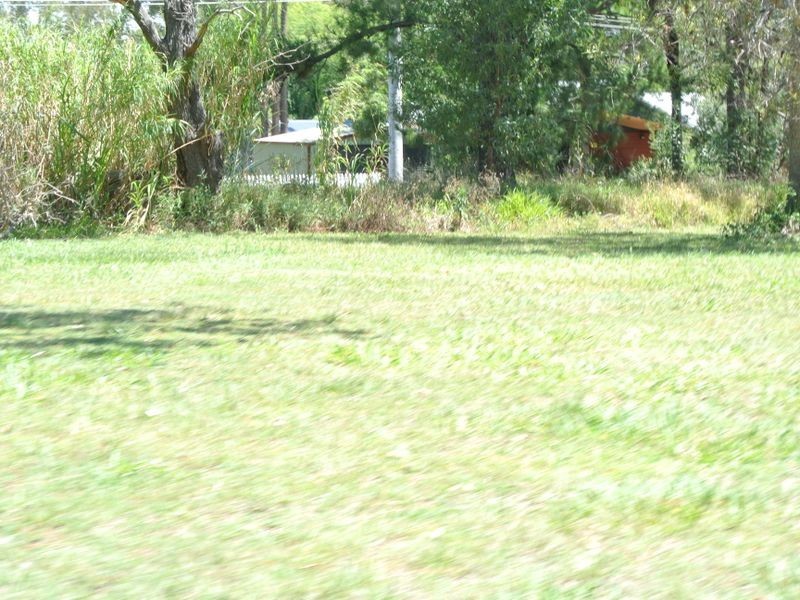 20 Waterside Dve, Macleay Island QLD 4184