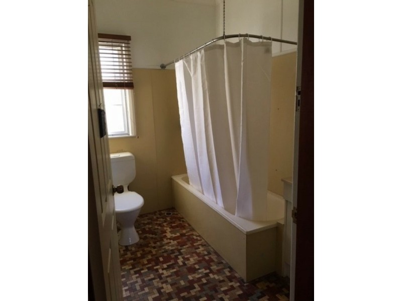 64 Perulpa Drive, Lamb Island QLD 4184