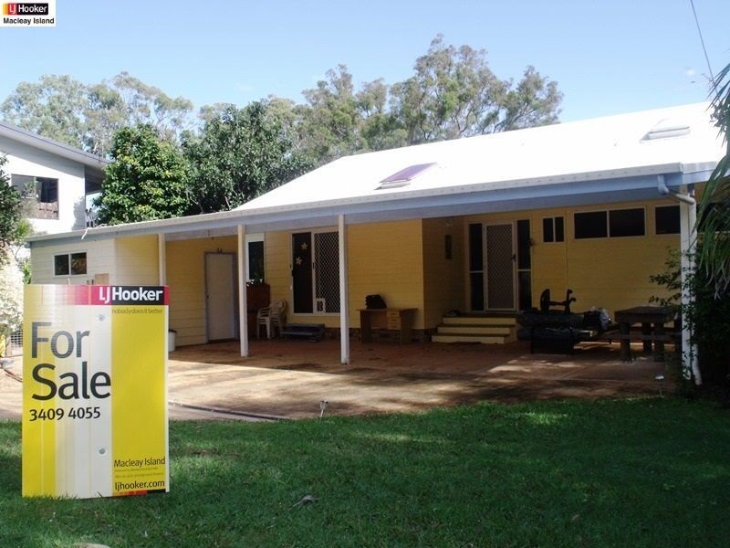 27 CLIFF Tce, Macleay Island QLD 4184