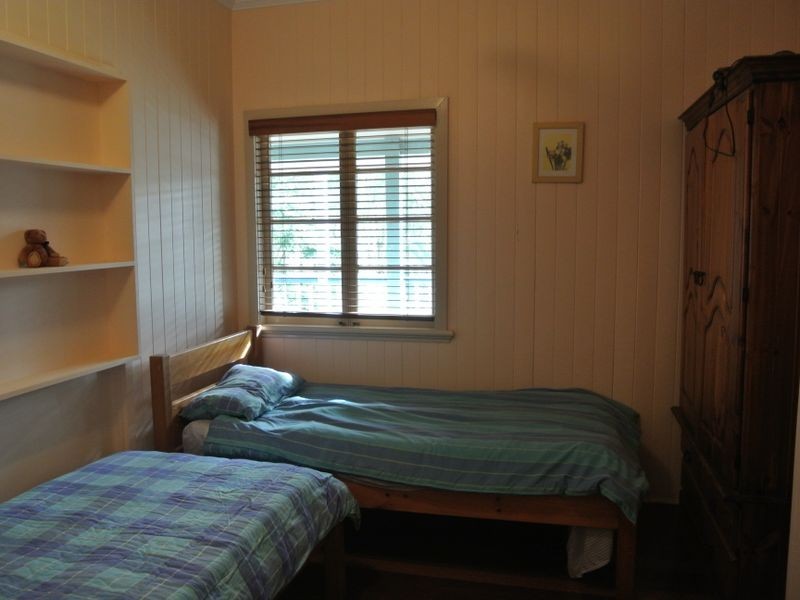 15 Orana St, Macleay Island QLD 4184