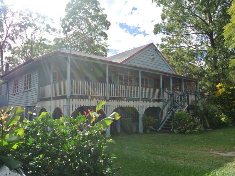 15 Orana St, Macleay Island QLD 4184