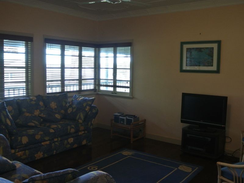 15 Orana St, Macleay Island QLD 4184