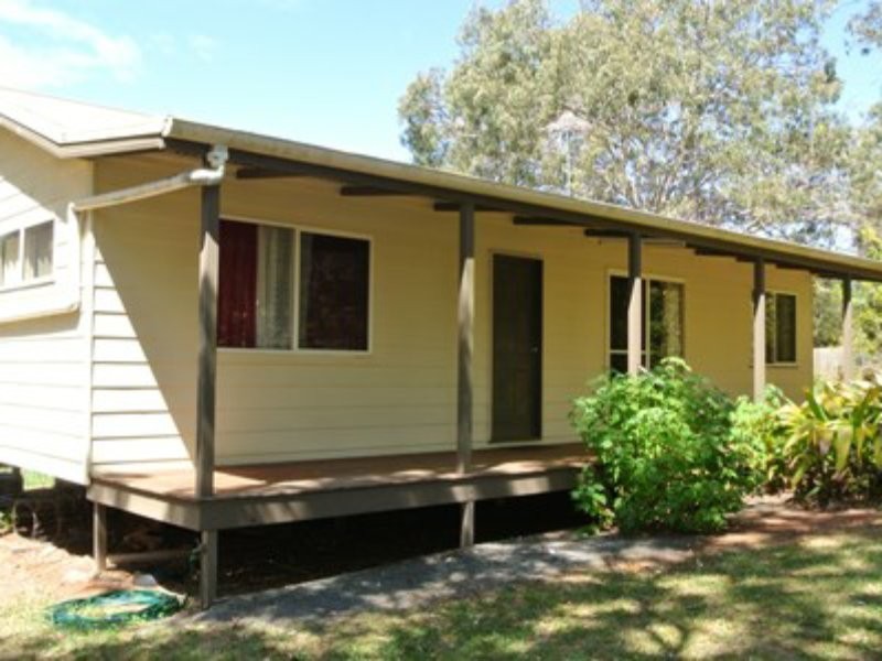 122 High Central Road, Macleay Island QLD 4184