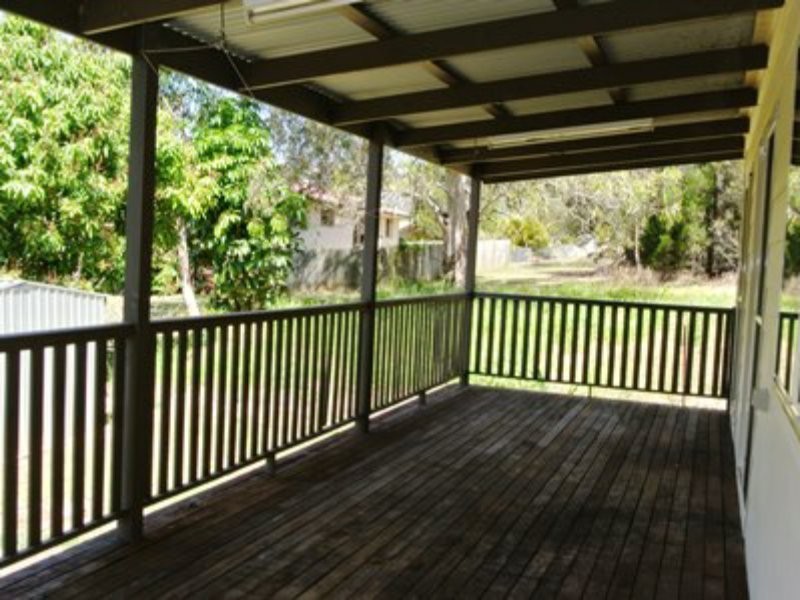 122 High Central Road, Macleay Island QLD 4184