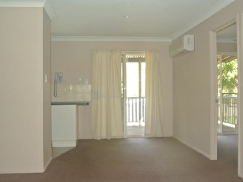 122 High Central Road, Macleay Island QLD 4184