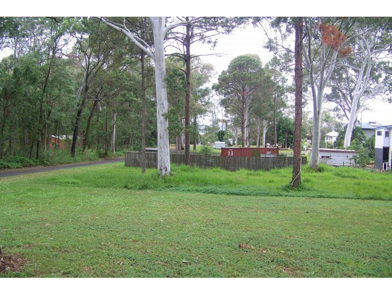 17-19 Helen pde, Lamb Island QLD 4184