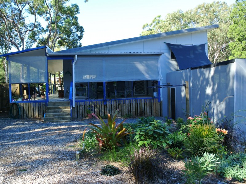 9 Ibis Street, Macleay Island QLD 4184