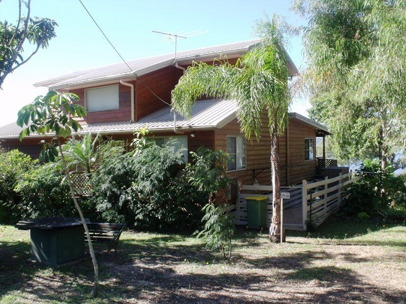 10 Koonwarra Pde, Macleay Island QLD 4184