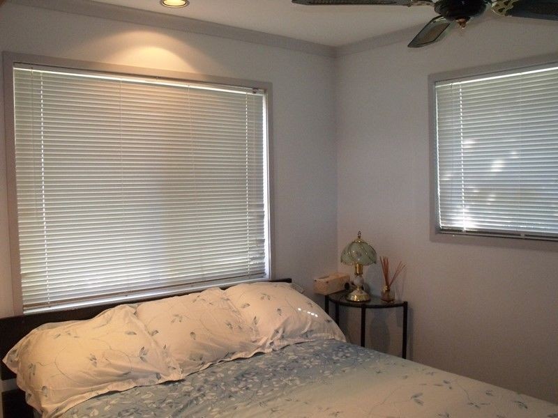 10 Koonwarra Pde, Macleay Island QLD 4184