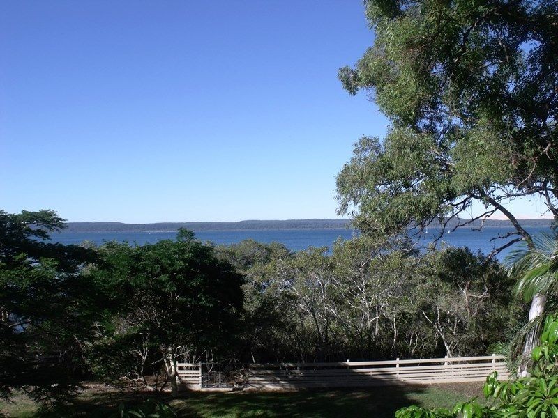 10 Koonwarra Pde, Macleay Island QLD 4184