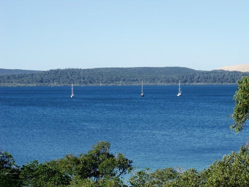 10 Koonwarra Pde, Macleay Island QLD 4184