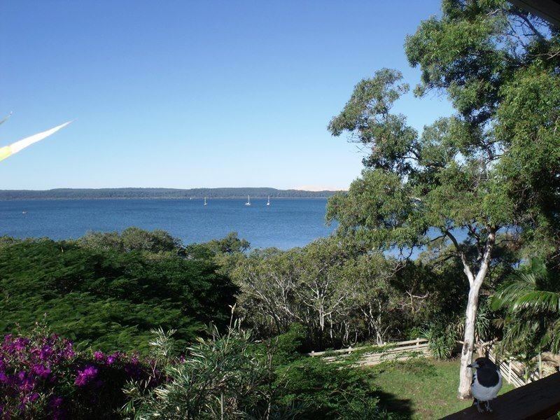10 Koonwarra Pde, Macleay Island QLD 4184
