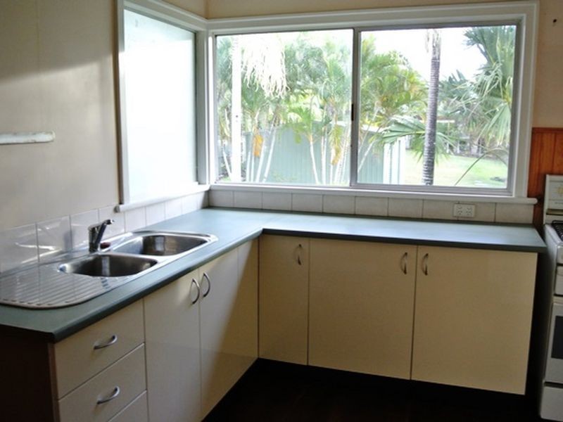 36 Francis, Macleay Island QLD 4184