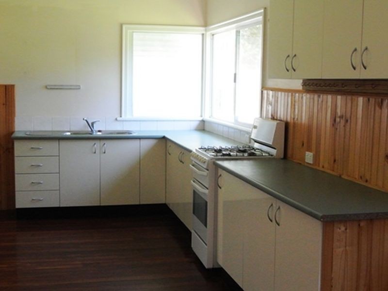 36 Francis, Macleay Island QLD 4184