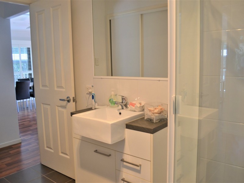 102 Treasure Island Avenue, Karragarra Island QLD 4184