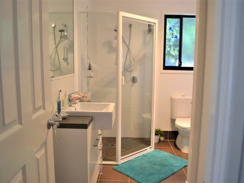 102 Treasure Island Avenue, Karragarra Island QLD 4184