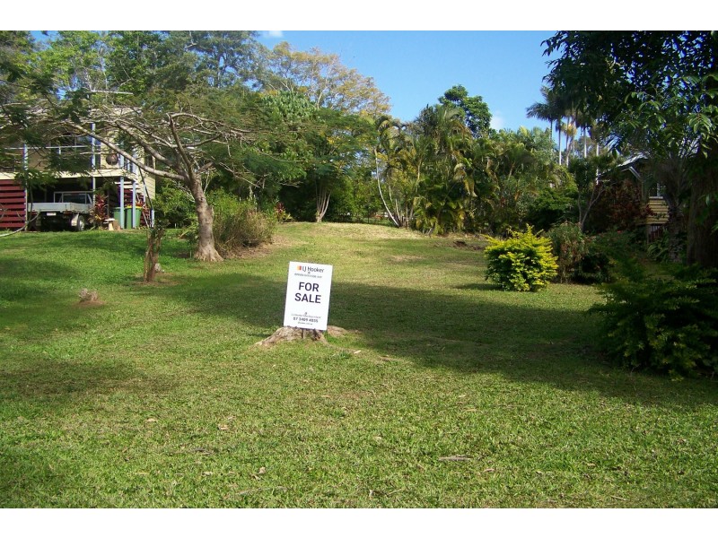 62 PERULPA DR, Lamb Island QLD 4184