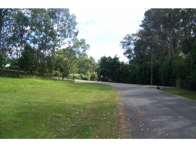 62 PERULPA DR, Lamb Island QLD 4184