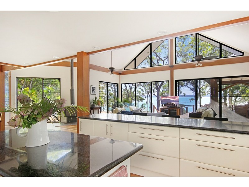 2-26 Cabriolet Crescent, Macleay Island QLD 4184