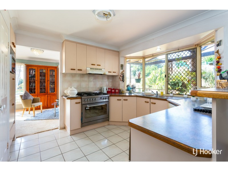 82 Pitt Street, Redland Bay QLD 4165