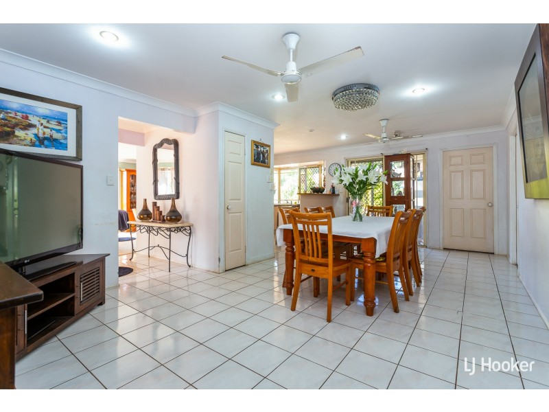 82 Pitt Street, Redland Bay QLD 4165