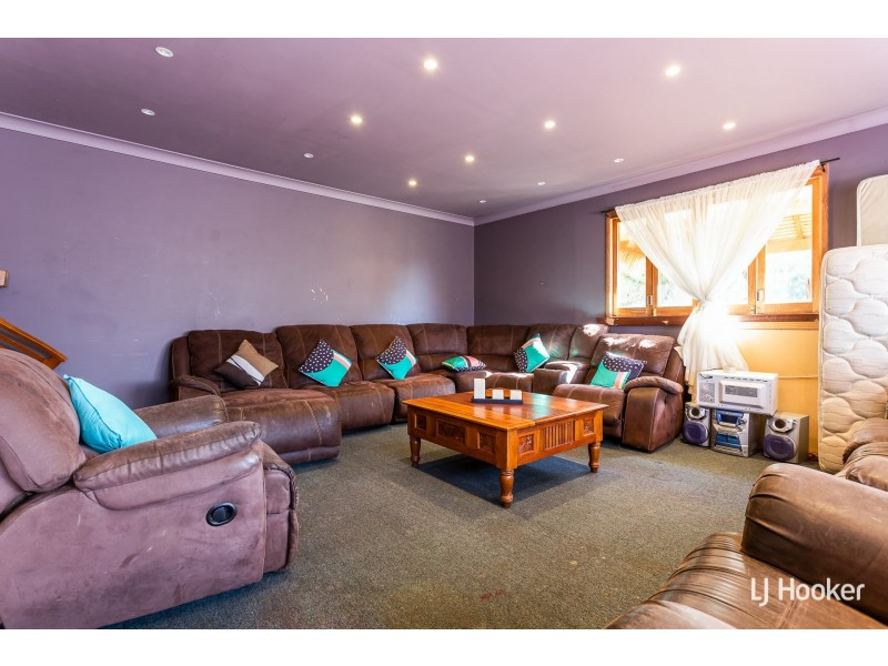 82 Pitt Street, Redland Bay QLD 4165