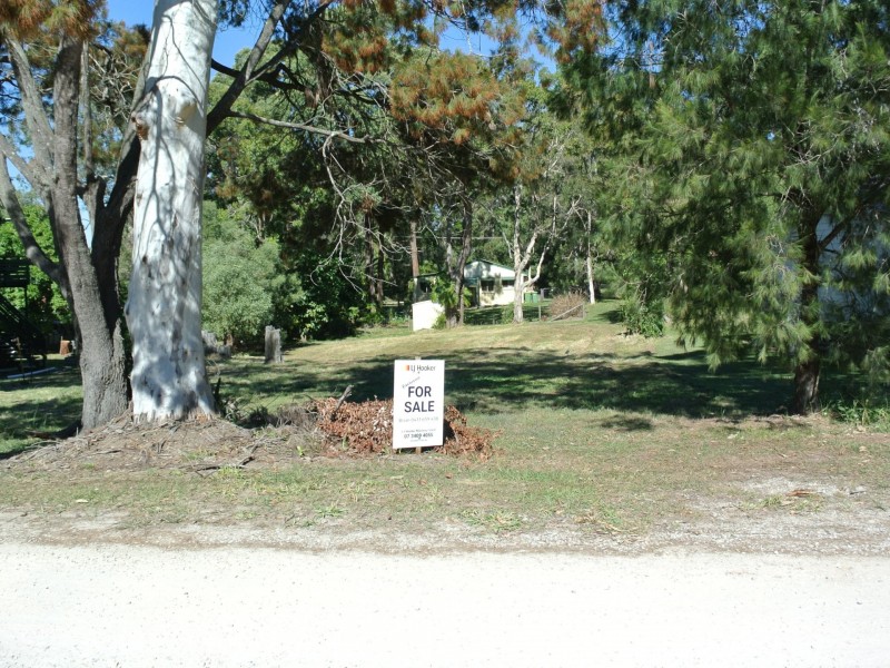 24 Orion Street, Macleay Island QLD 4184