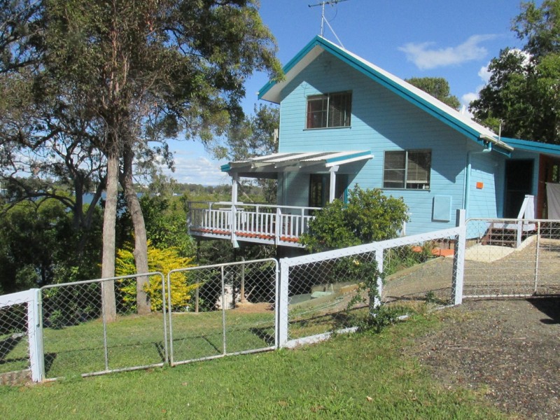 30 Deviot Street, Macleay Island QLD 4184