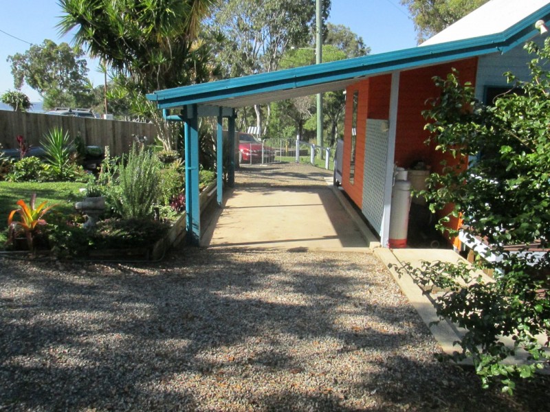 30 Deviot Street, Macleay Island QLD 4184