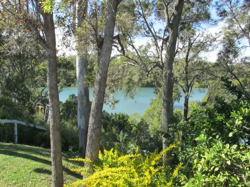 30 Deviot Street, Macleay Island QLD 4184