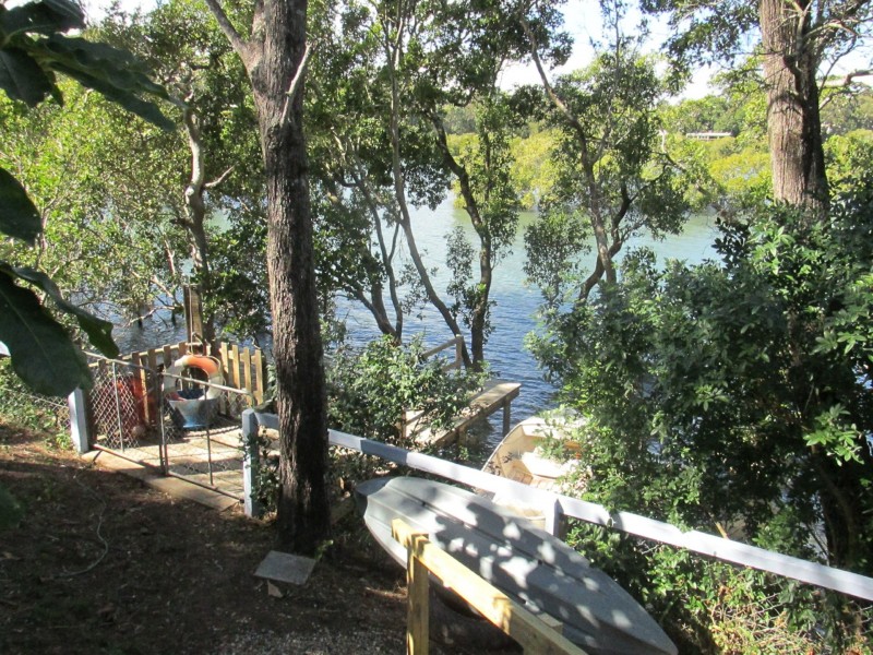 30 Deviot Street, Macleay Island QLD 4184
