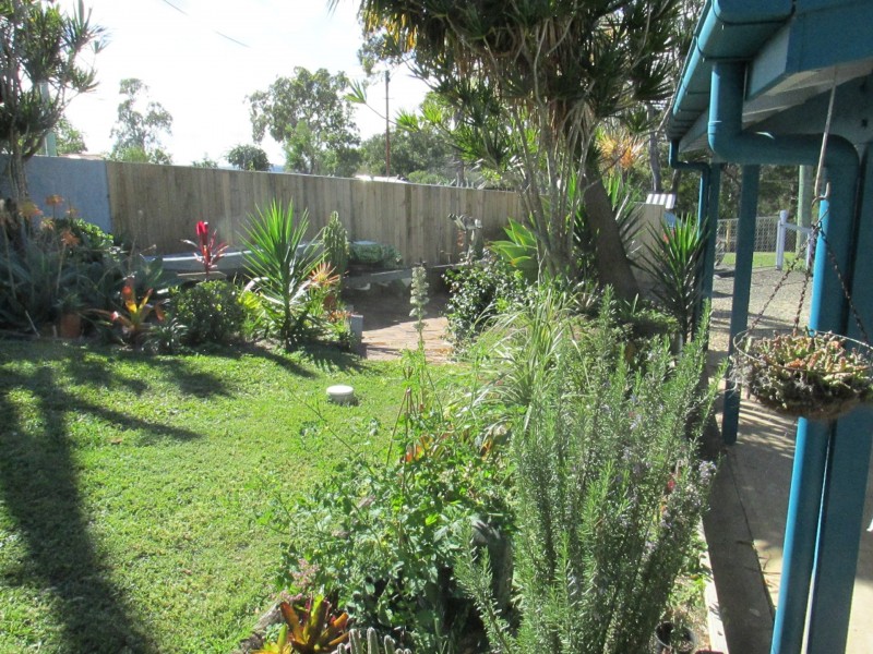 30 Deviot Street, Macleay Island QLD 4184